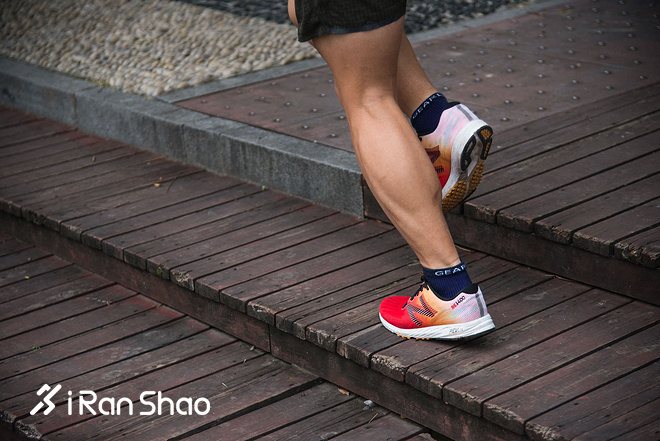 跑鞋 | 更上一层楼！New Balance RC1400 v6评测