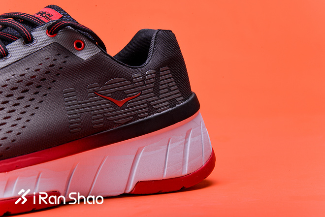 开箱 | HOKA ONE ONE CAVU 真的存在轻量全能跑鞋吗？