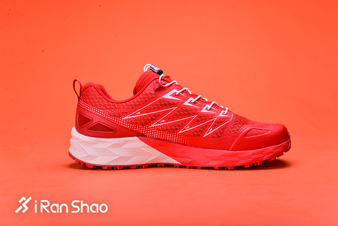 开箱 | 探路者 “大红Pao”Flight 1 国产耐力越野跑鞋