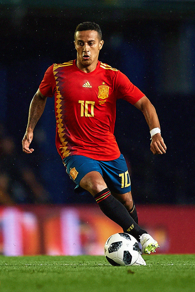 热点 | 真球迷或伪球迷 这个世界杯你总需要一件球衣