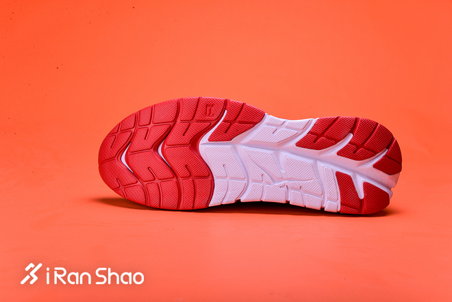 开箱 | HOKA ONE ONE CAVU 真的存在轻量全能跑鞋吗？