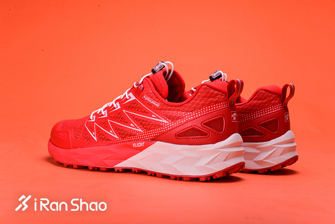 开箱 | 探路者 “大红Pao”Flight 1 国产耐力越野跑鞋