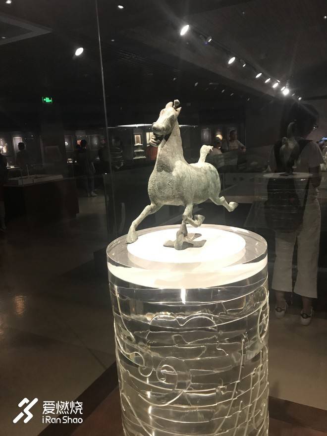 长风几万里，牛肉要三盘——完成北纬36°的42公里约会