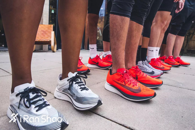 Weekly Gear | 从时尚到运动 透明运动鞋会是下一个爆款吗