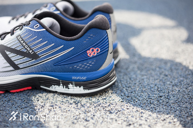 一周新鲜装备资讯 | New Balance推出上海城市版跑鞋 联名的夏日运动装备该买什么呢