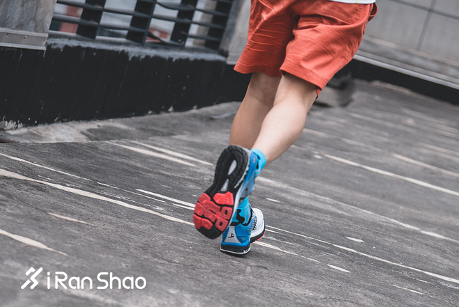 跑鞋 | 海派缓冲 New Balance 880V8上海版深度评测