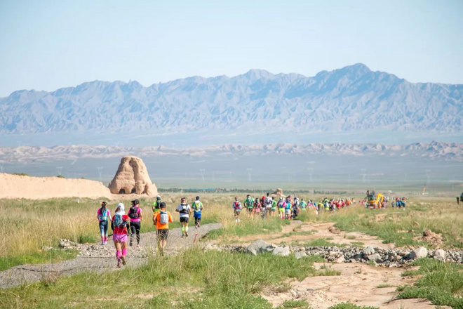 赛道速读丨硬石100夺冠选手被取消成绩 梁晶姚妙张掖百公里各自夺冠