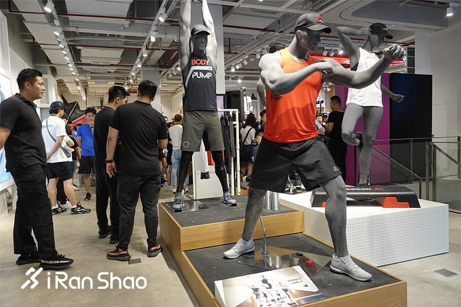 现场丨开在上海的Reebok锐步亚太首家旗舰店长啥样？