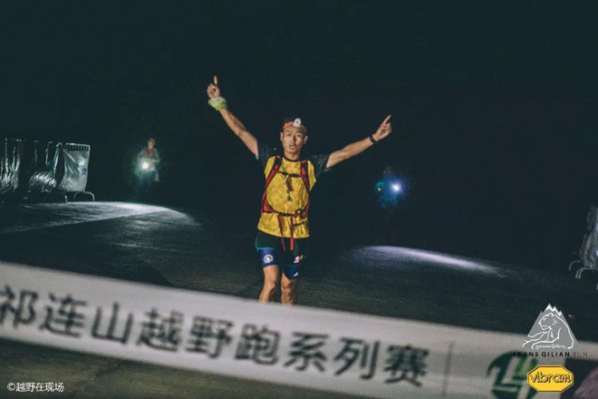 赛道速读丨硬石100夺冠选手被取消成绩 梁晶姚妙张掖百公里各自夺冠