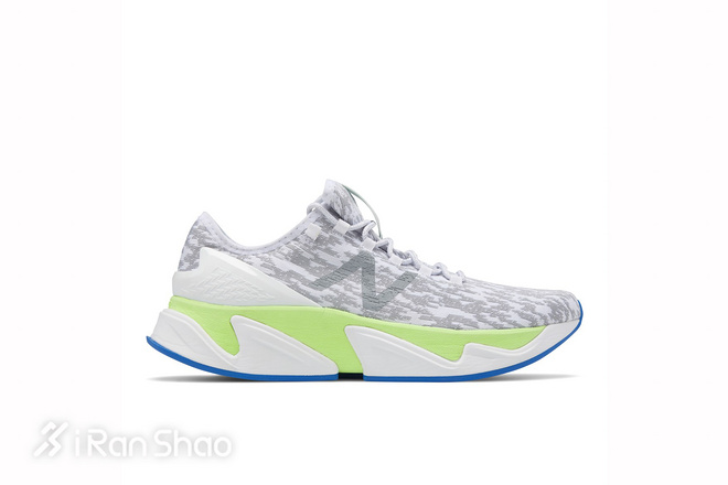 一周新鲜装备资讯 | New Balance推出上海城市版跑鞋 联名的夏日运动装备该买什么呢