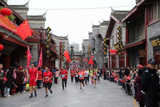 “云起龙襄 一路向阳”2018襄阳马拉松明日报名，10月20日开跑！