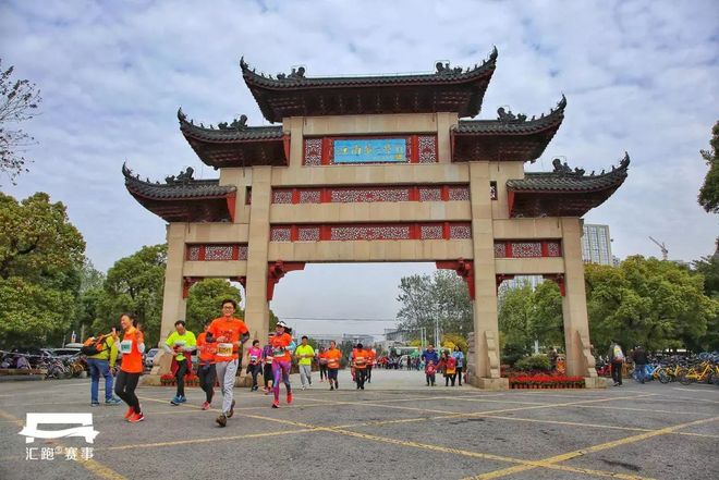报名 | 2018比佛利环蠡湖国际马拉松今天10:00开放报名！