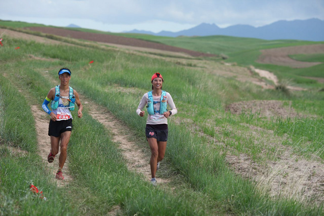 赛道速读丨硬石100夺冠选手被取消成绩 梁晶姚妙张掖百公里各自夺冠