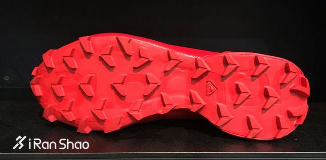 一周新鲜装备资讯 | New Balance推出上海城市版跑鞋 联名的夏日运动装备该买什么呢