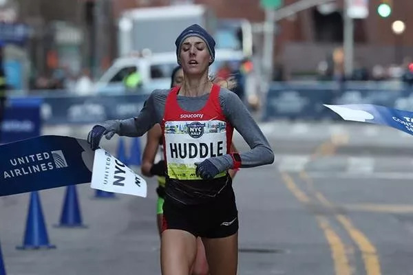 苏炳添9.92破亚运纪录 / 多布杰马拉松创历史 / 耐克发布4%升级版