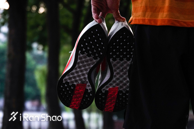 跑鞋 | Nike Zoom Pegasus 35 Turbo评测 满足普通跑者的速度幻想