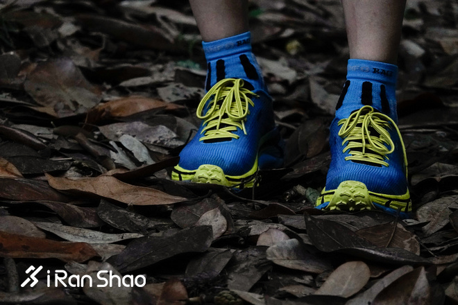 跑鞋丨HOKA ONE ONE Evo Mafate评测 极速缓冲