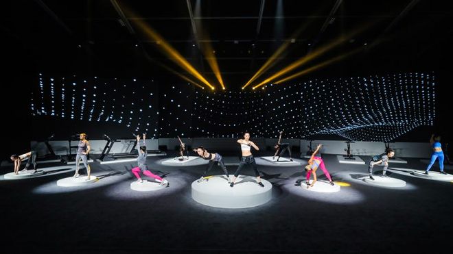 adidas by Stella McCartney在上海举办全息进阶运动体验并发布2018秋冬系列