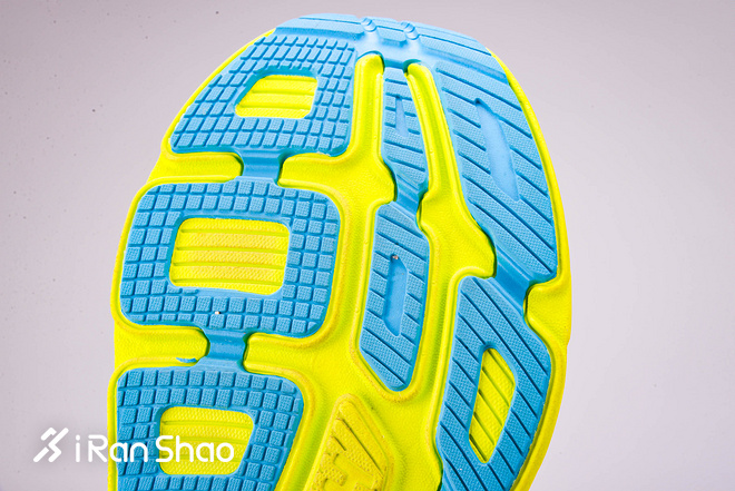 开箱丨HOKA ONE ONE Bondi 6 最强缓冲路跑鞋