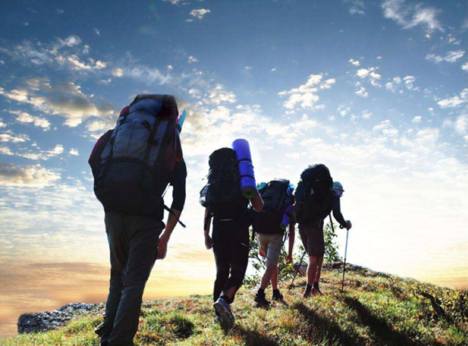 经常在户外运动的你，或许该尝试一下三防手机了！