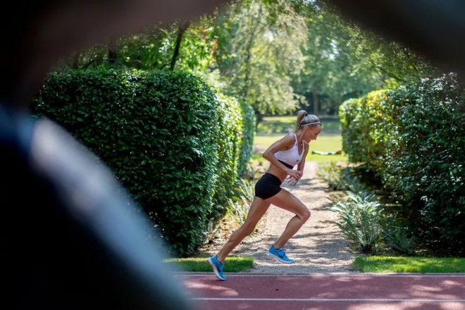 北马真直通不起 / 上马本周四发布会/ 十月芝马展开精英大厮杀 / 鞋厂的新赛季来了