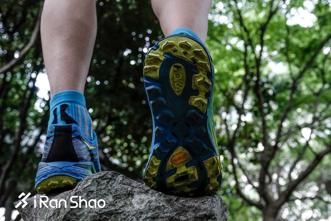 跑鞋丨HOKA ONE ONE Evo Mafate评测 极速缓冲