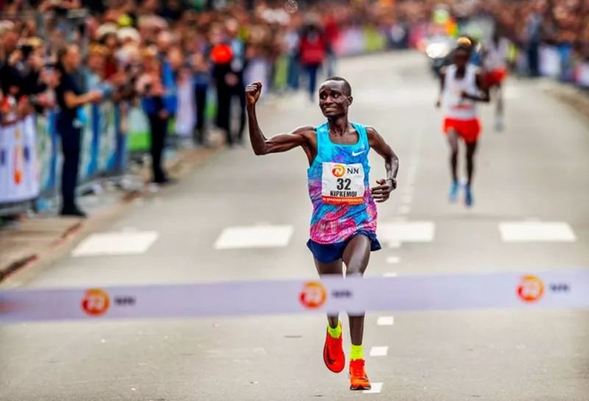 北马真直通不起 / 上马本周四发布会/ 十月芝马展开精英大厮杀 / 鞋厂的新赛季来了