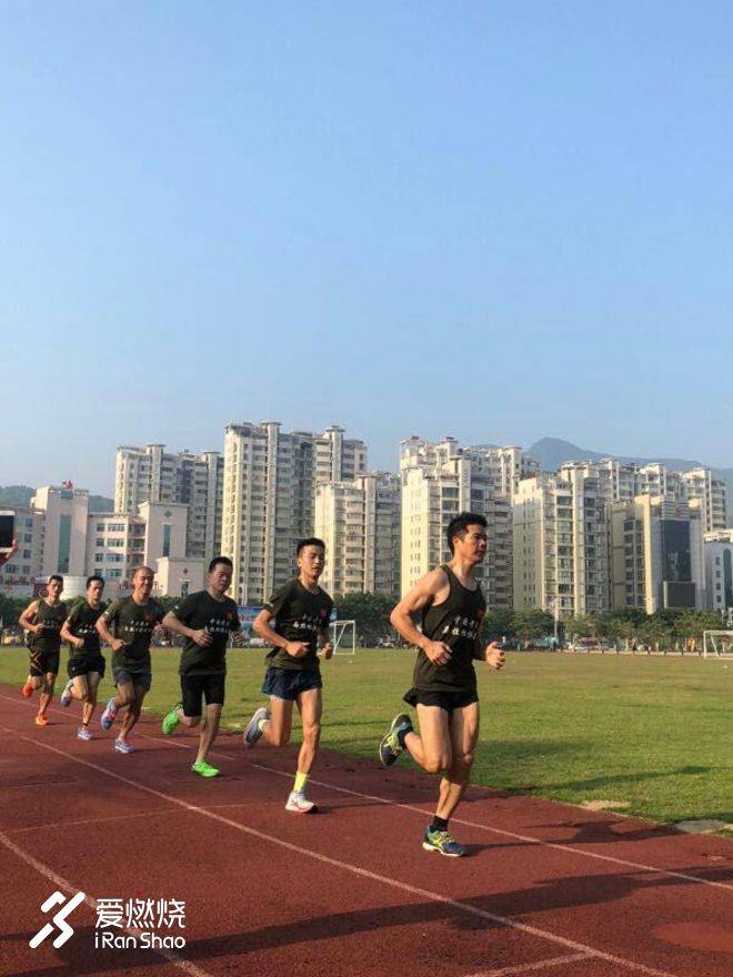 从新兵5公里到人生马拉松丨那些军人跑友的故事