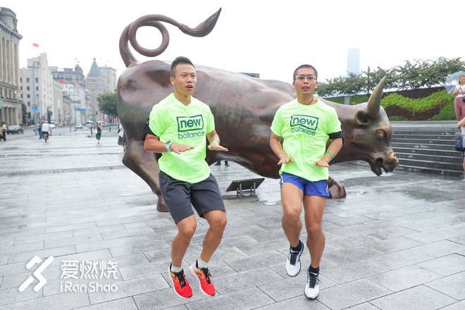 不一Young的试穿会，穿上NB 880v8跑魔都！