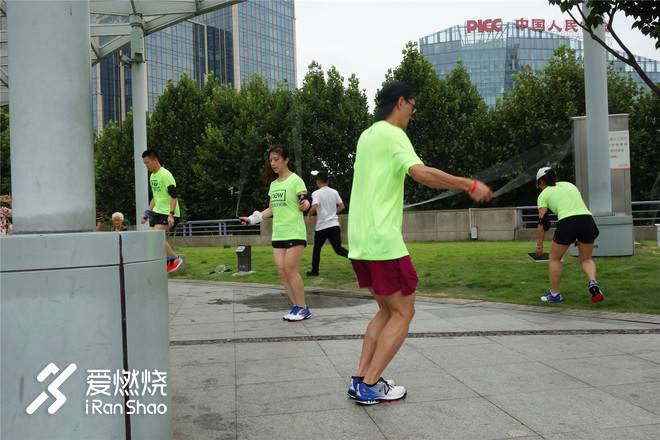 黄浦江上青春无限，风雨无阻海派战靴｜NBx 880v8上海限量版试穿体验记