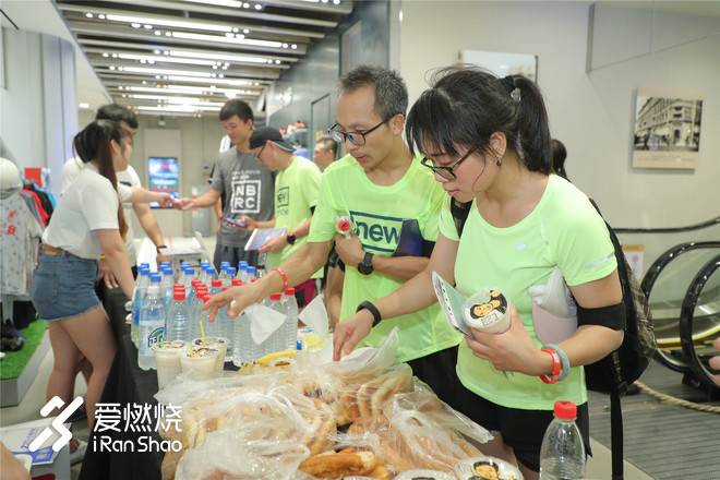 黄浦江上青春无限，风雨无阻海派战靴｜NBx 880v8上海限量版试穿体验记