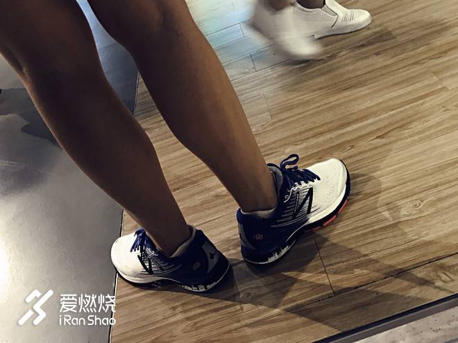 黄浦江上青春无限，风雨无阻海派战靴｜NBx 880v8上海限量版试穿体验记