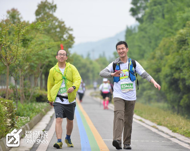 《神奇四瘸》 ：乌合之众，天感地动