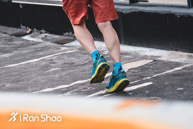 跑鞋丨极致慢跑鞋 HOKA ONE ONE Clifton 5深度评测