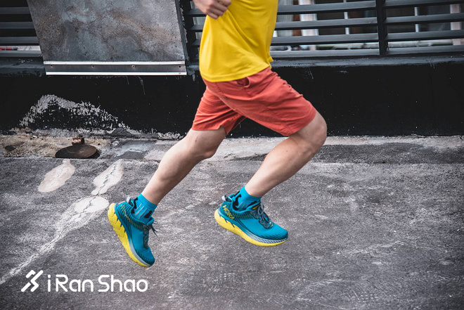 跑鞋丨极致慢跑鞋 HOKA ONE ONE Clifton 5深度评测
