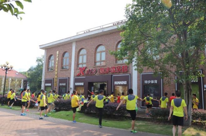 一场马拉松沸腾一座城  2018长马官方训练营火爆开营