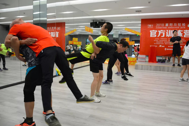 襄马官方训练营第三期成功开营  训练营新玩法？水上拔河最过瘾