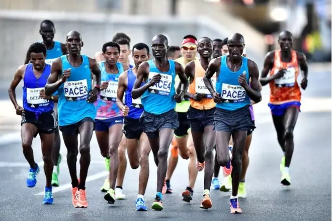 视频 | 北马赛前，你离PB只差一个因地制宜的赛前热身