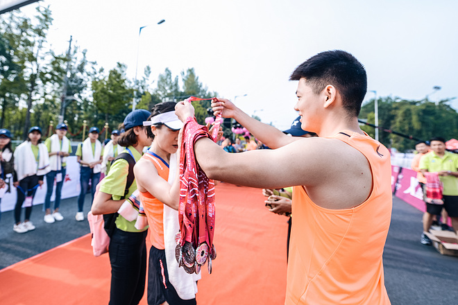 甜蜜空港 | 2018成都女马完美收官