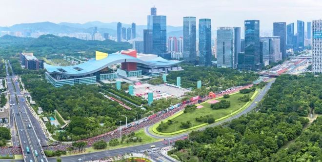 百团战百马 | 100团100天200人4219.5公里，跑团接力迎2018深马