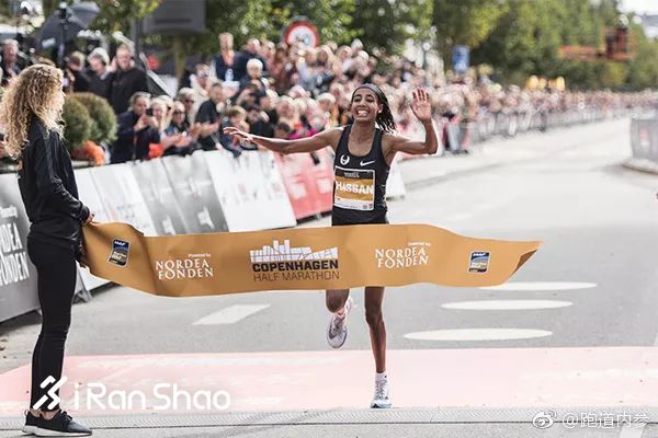 柏林的世界纪录们 / 北马的首个肯尼亚冠军 / 安踏要收购Salomon了？