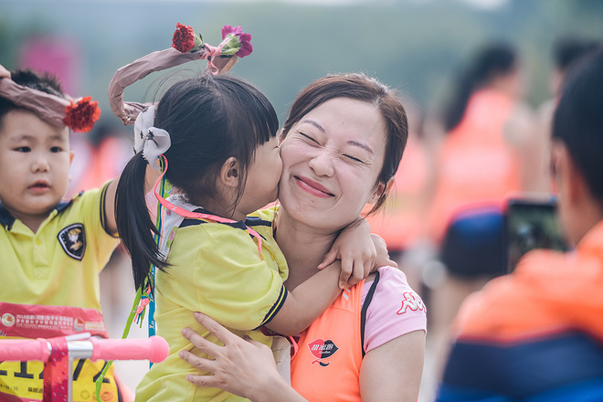 甜蜜空港 | 2018成都女马完美收官