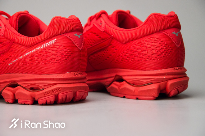 开箱 | Mizuno美津浓 Wave Rider 22 涅槃重生的全民跑鞋