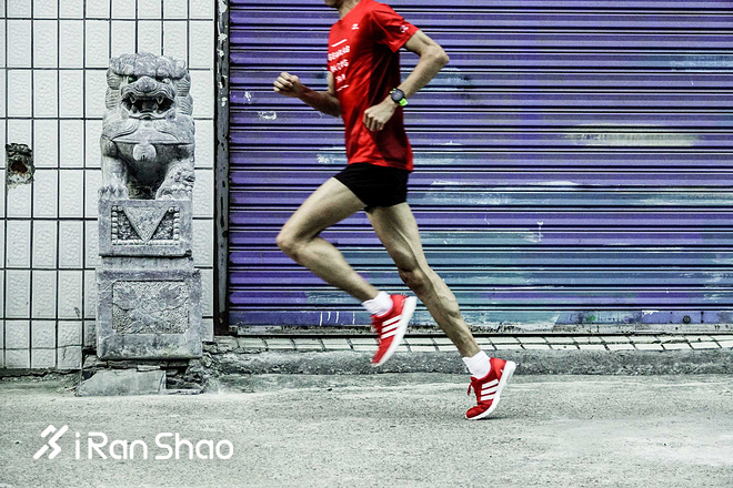 跑鞋 | 功能+颜值：2018 adidas adizero adios 3 北马限定款