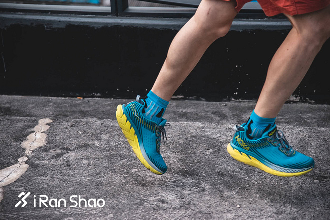 跑鞋丨极致慢跑鞋 HOKA ONE ONE Clifton 5深度评测