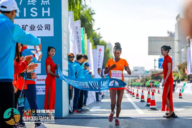 现场 | 从沙漠跑向绿洲，2018陕煤集团榆林国际马拉松赛圆满落幕