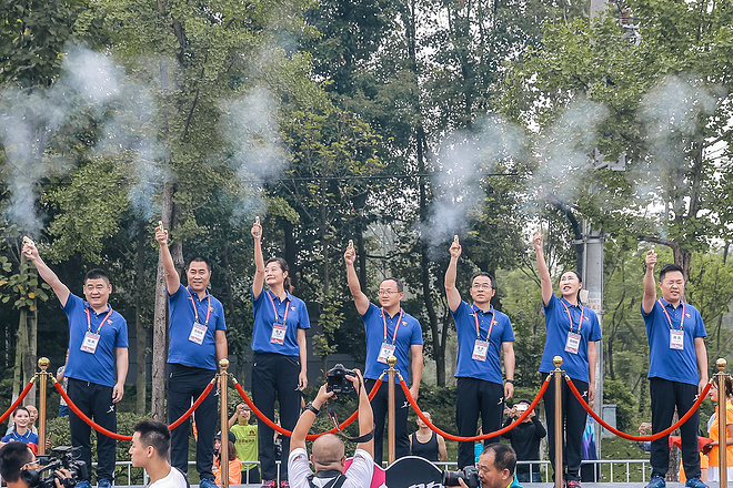 甜蜜空港 | 2018成都女马完美收官