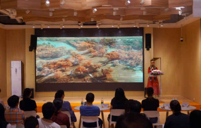 2018内蒙古额济纳旗穿越胡杨林国际马拉松新闻发布会在上海圆满落幕