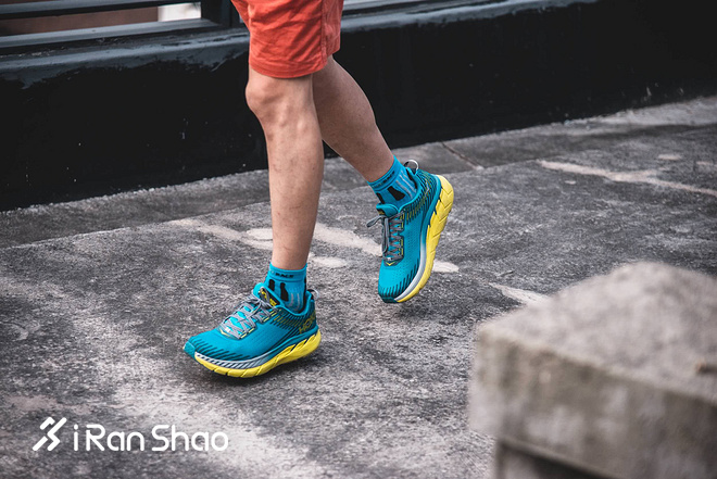 跑鞋丨极致慢跑鞋 HOKA ONE ONE Clifton 5深度评测