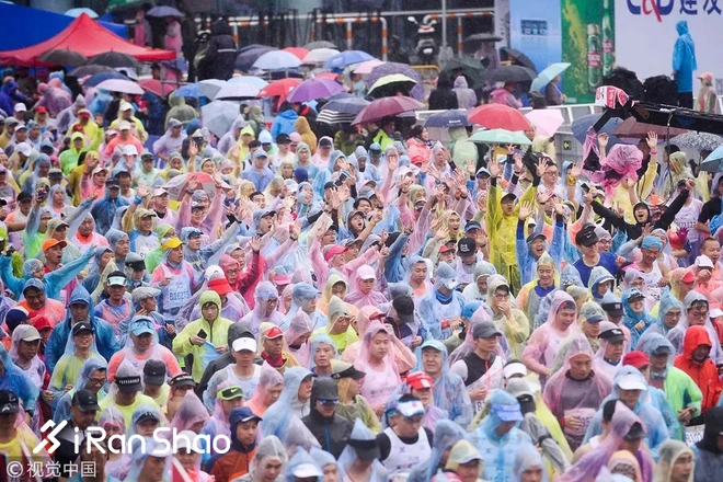 你中签了么 / 日本男子已有26人跑进212 / 中国力量闪耀UTMB